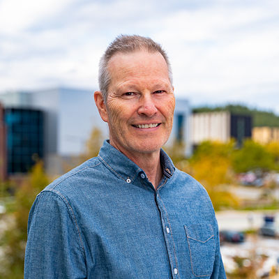 Dr. Paul van Donkelaar